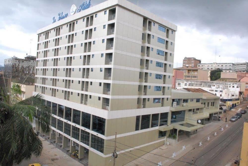 Hotel La Falaise Yaounde Ngoại thất bức ảnh